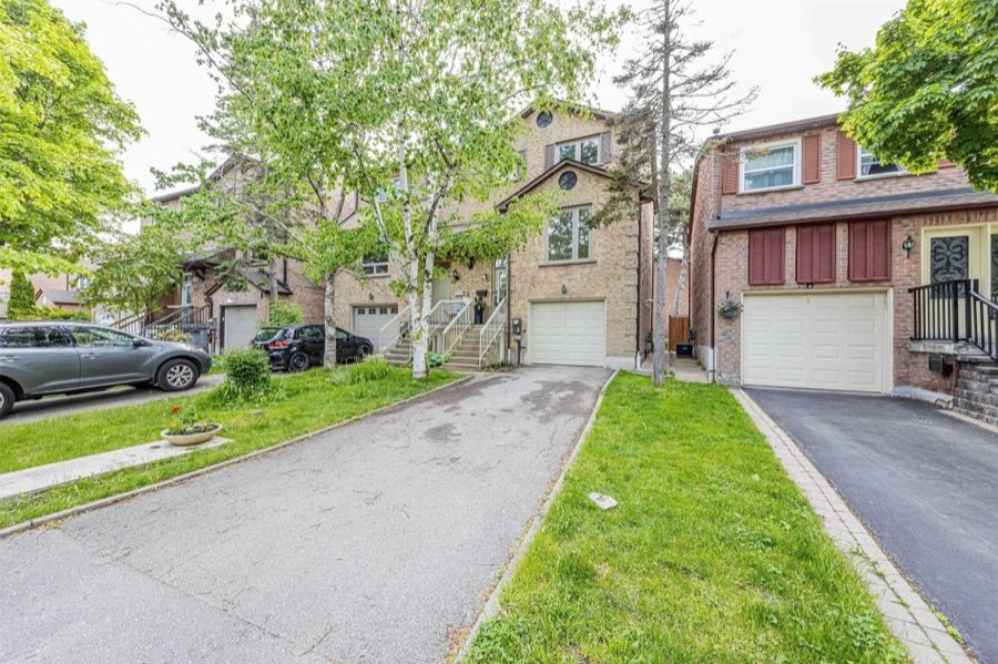 Cottonwood Court, Markham