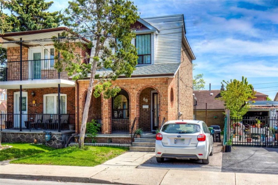 Teignmouth Avenue, Toronto