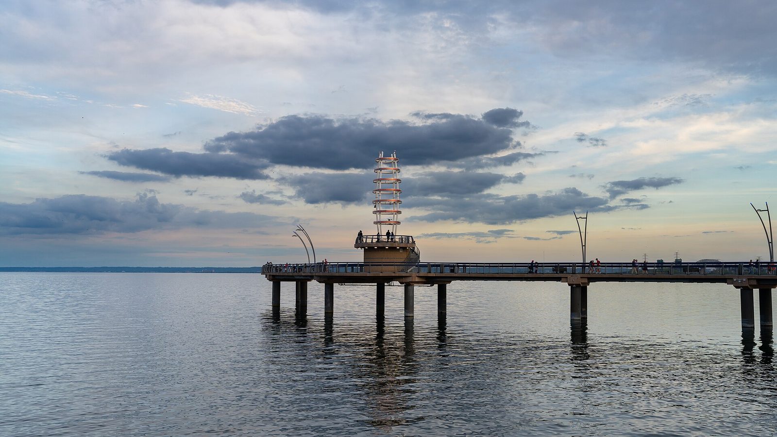 The Brant Street Pier, Burlington